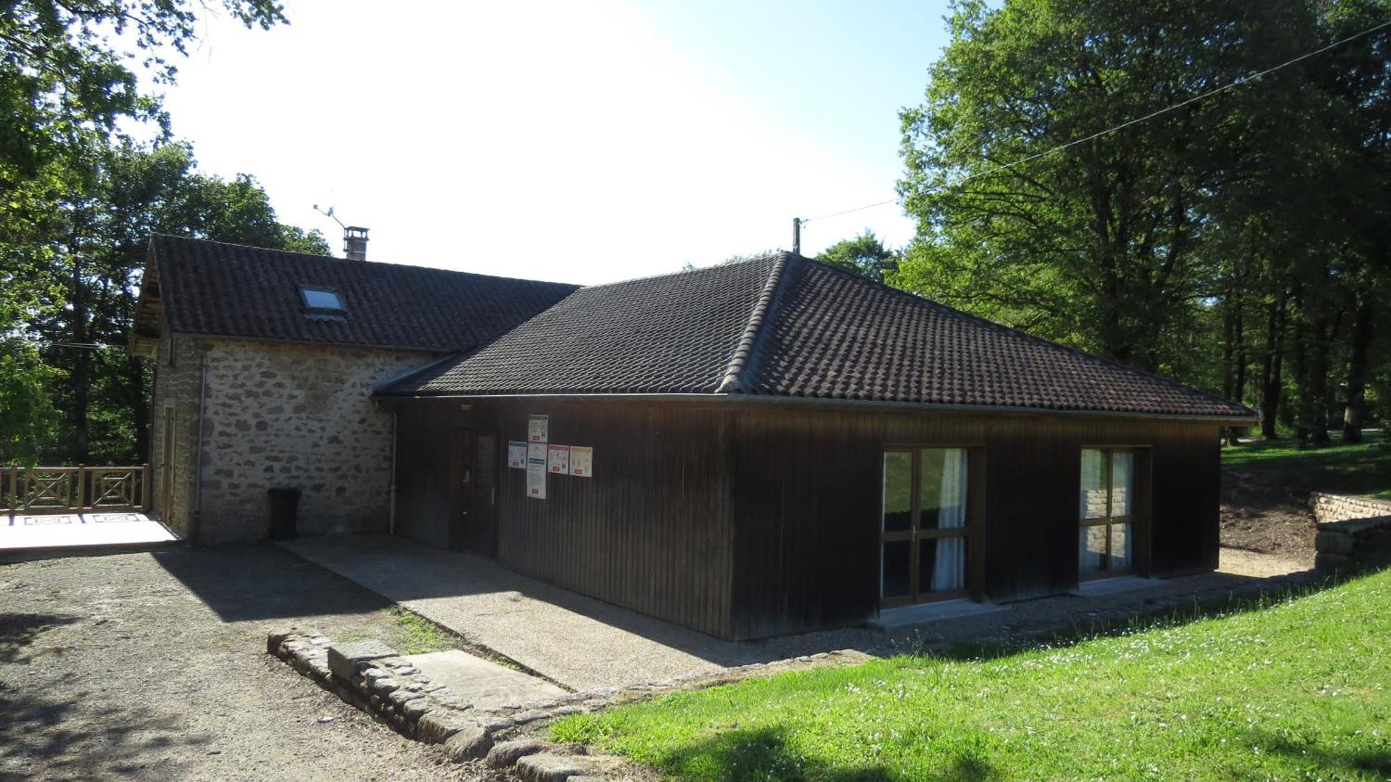 Gite Du Domaine Le Moulin D Aiguemarde Razes Exterior photo